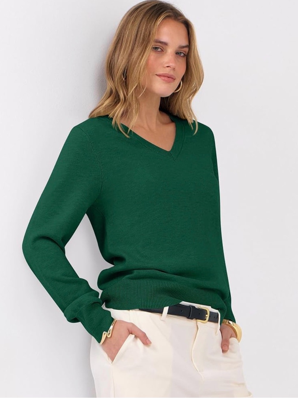 Women's V-Neck Sweater in Deep Green